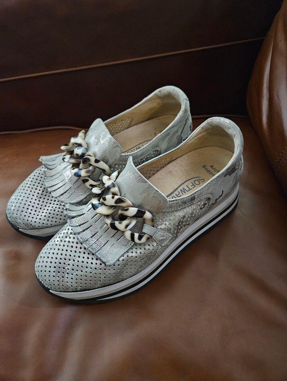 Softwaves Size 37 Metallic Camo Slip-on Platform Loafers Chain Fringe - Picture 3 of 9